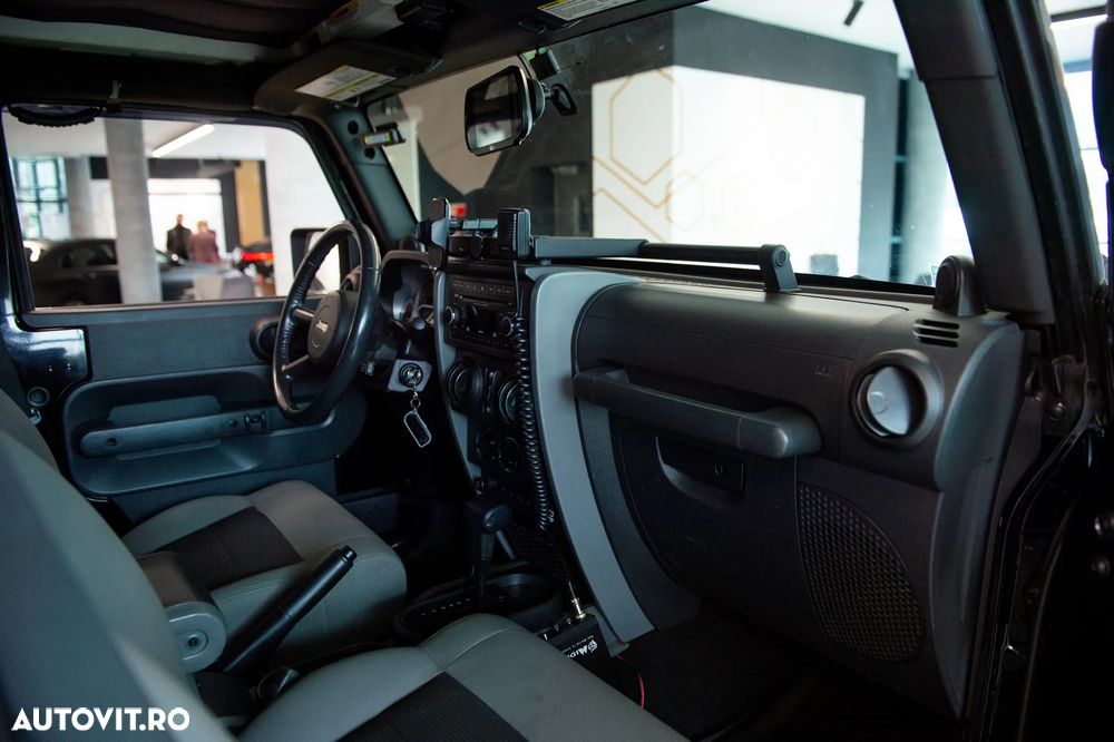 Jeep Wrangler Unlimited 2.8 CRD DPF Automatik Rubicon - 29