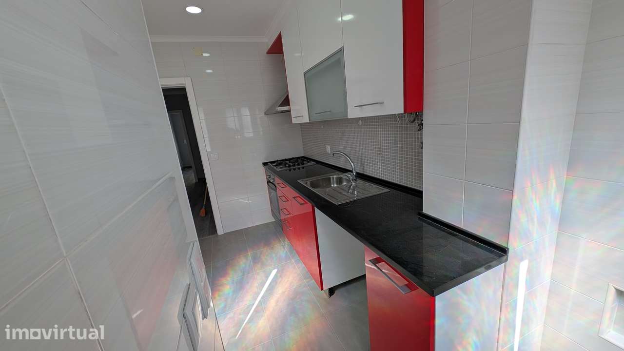 Apartamento T2 com varanda em Mem-Martins - Grande imagem: 3/15