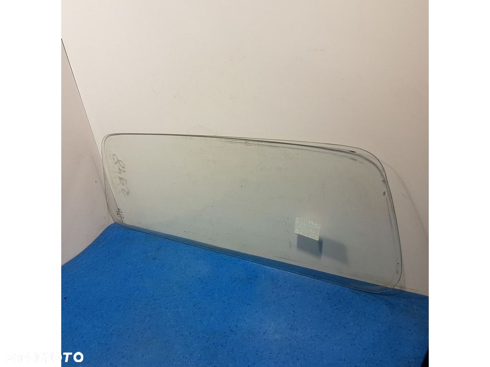 KIA K2700 SZYBA KAROSERYJNA TYŁ - 2