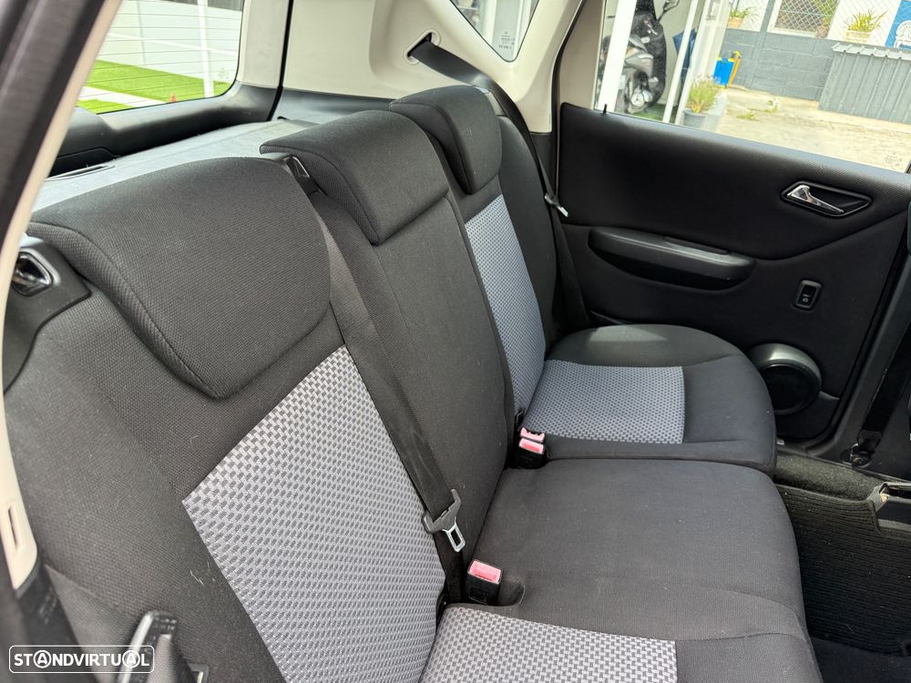 Mercedes-Benz A 180 CDI Avantgarde - 17