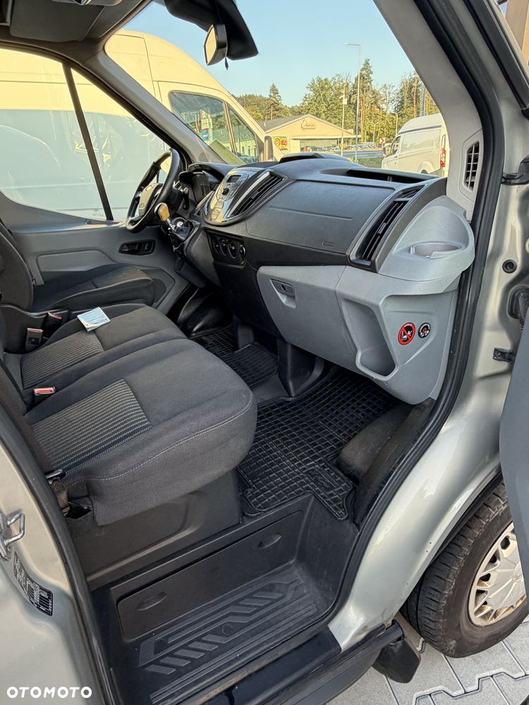 Ford Transit - 9
