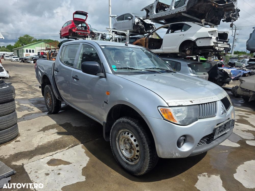 Dezmembram  Mitsubishi L200 2007 2.5did - 1