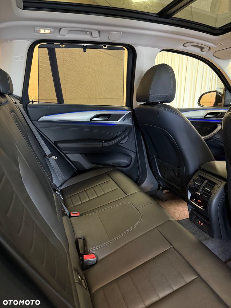 BMW X3 xDrive20d xLine - 11