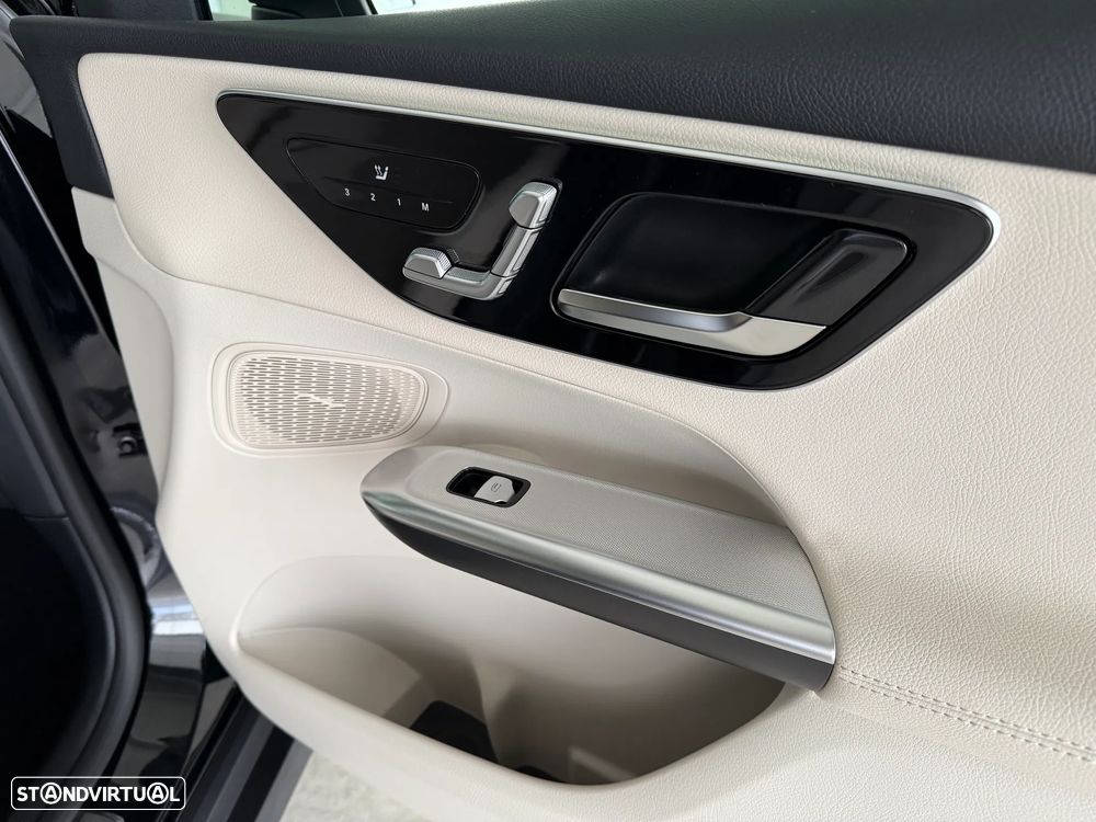 Mercedes-Benz GLC 300 e 4Matic 9G-TRONIC Avantgarde Advanced - 58