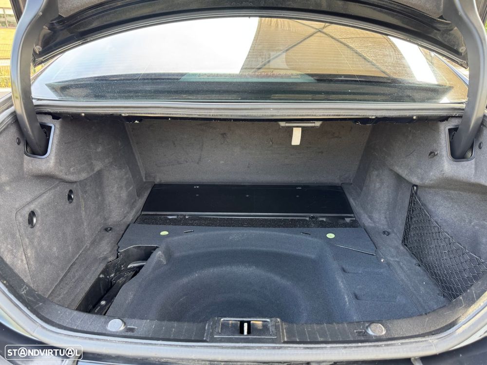 Mercedes-Benz CLS 320 - 21