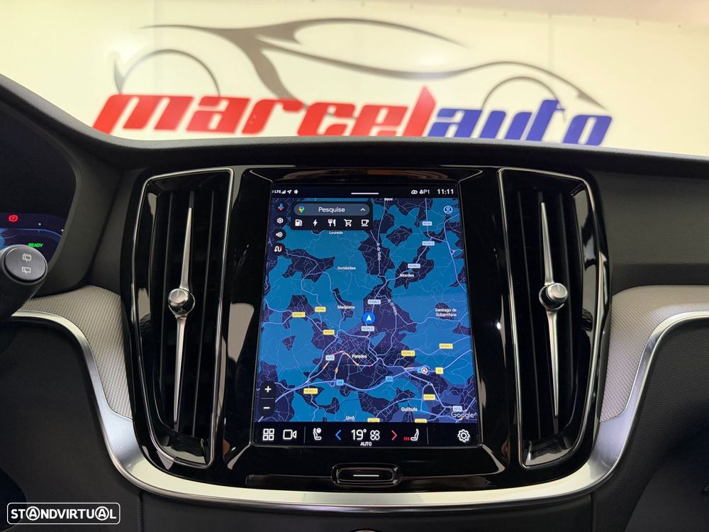 Volvo V60 2.0 T8 AWD TE Plus Dark - 35