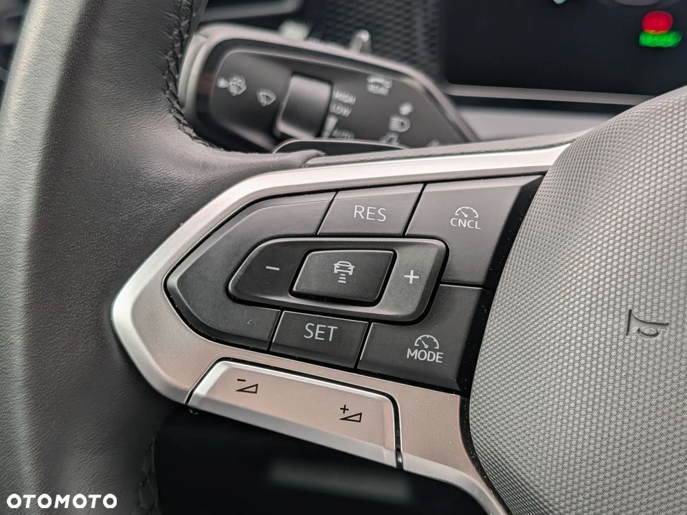 Volkswagen Tiguan 1.5 eTSI Life DSG - 16