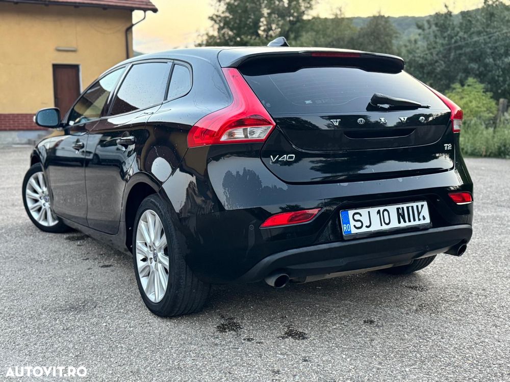 Volvo V40 T2 Momentum - 6