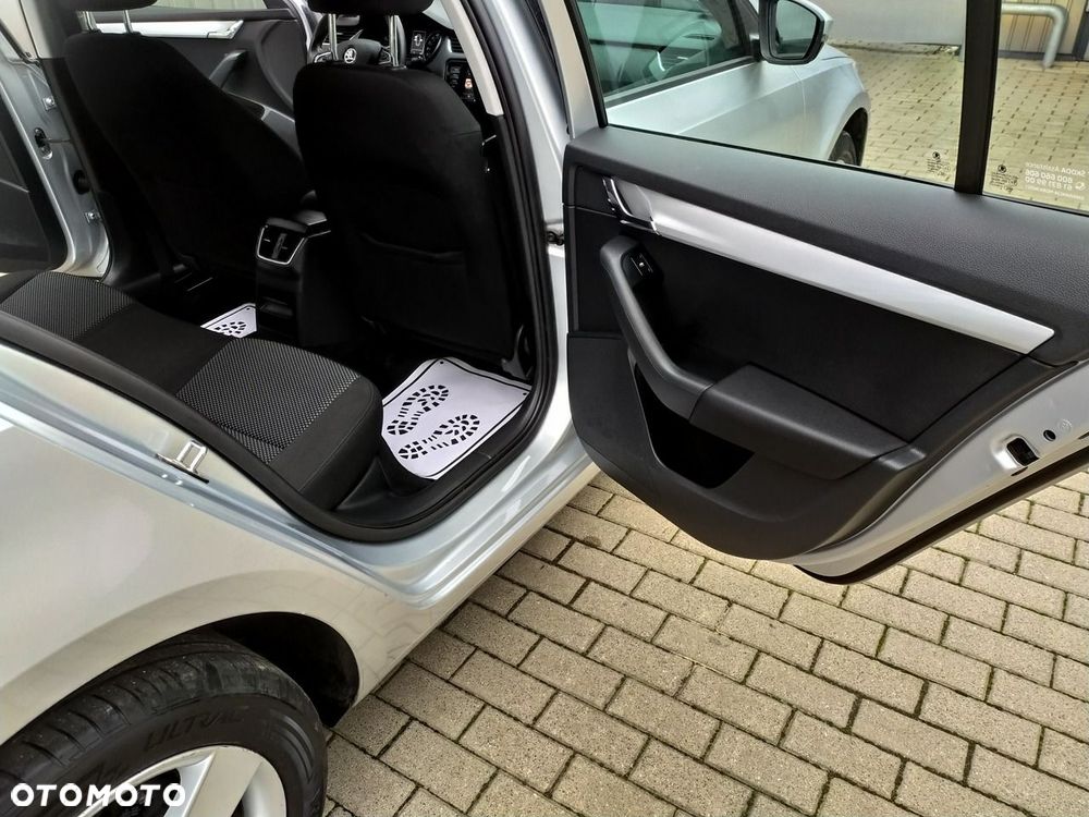 Skoda Octavia 1.4 TSI Ambition - 24