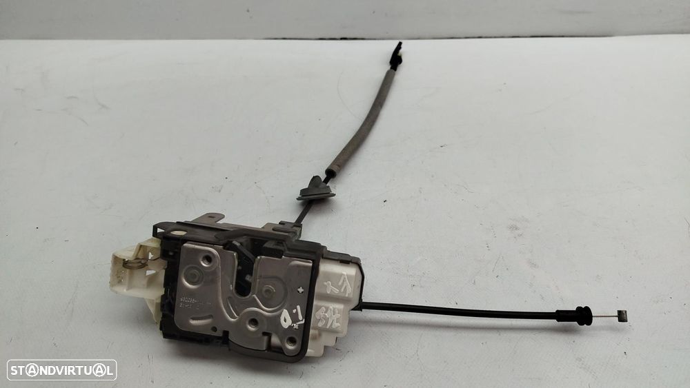 Fechadura / fecho porta frente direito VOLVO V40 Hatchback - 1