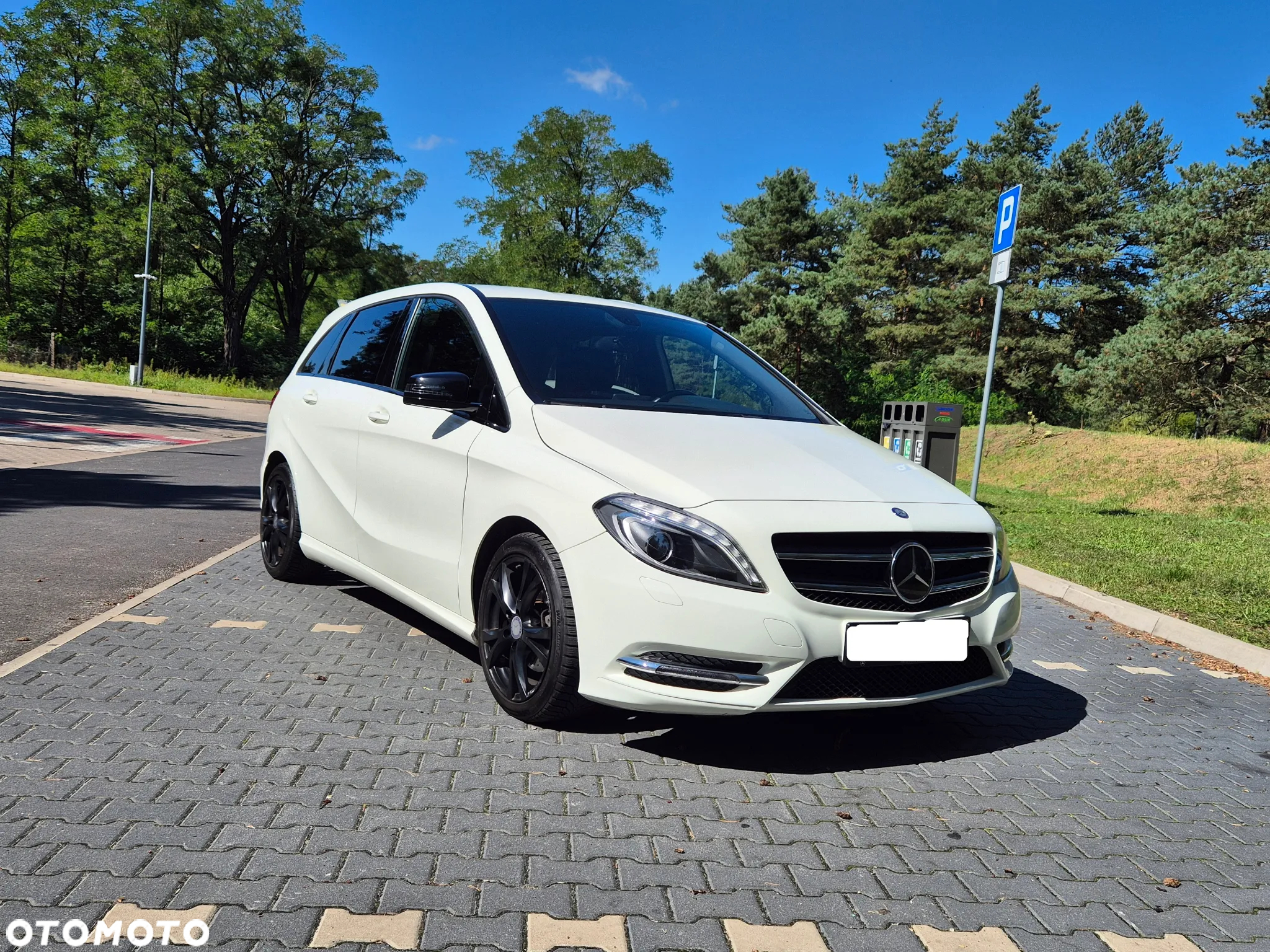 Mercedes-Benz Klasa B 200 Edition - 8