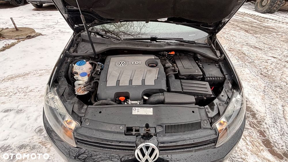 Volkswagen Golf 1.6 TDI DPF BlueMotion Technology DSG Comfortline - 24