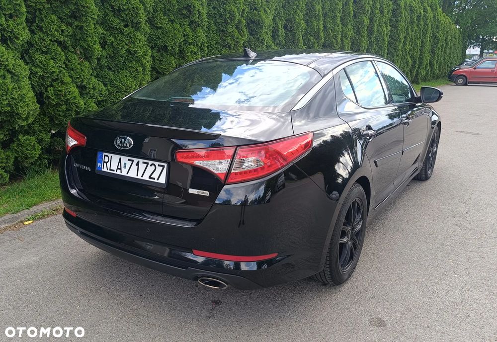 Kia Optima - 35