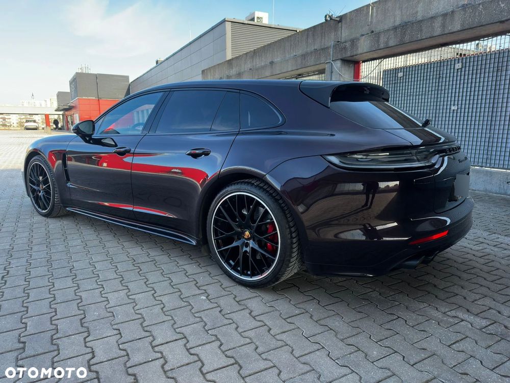Porsche Panamera - 18