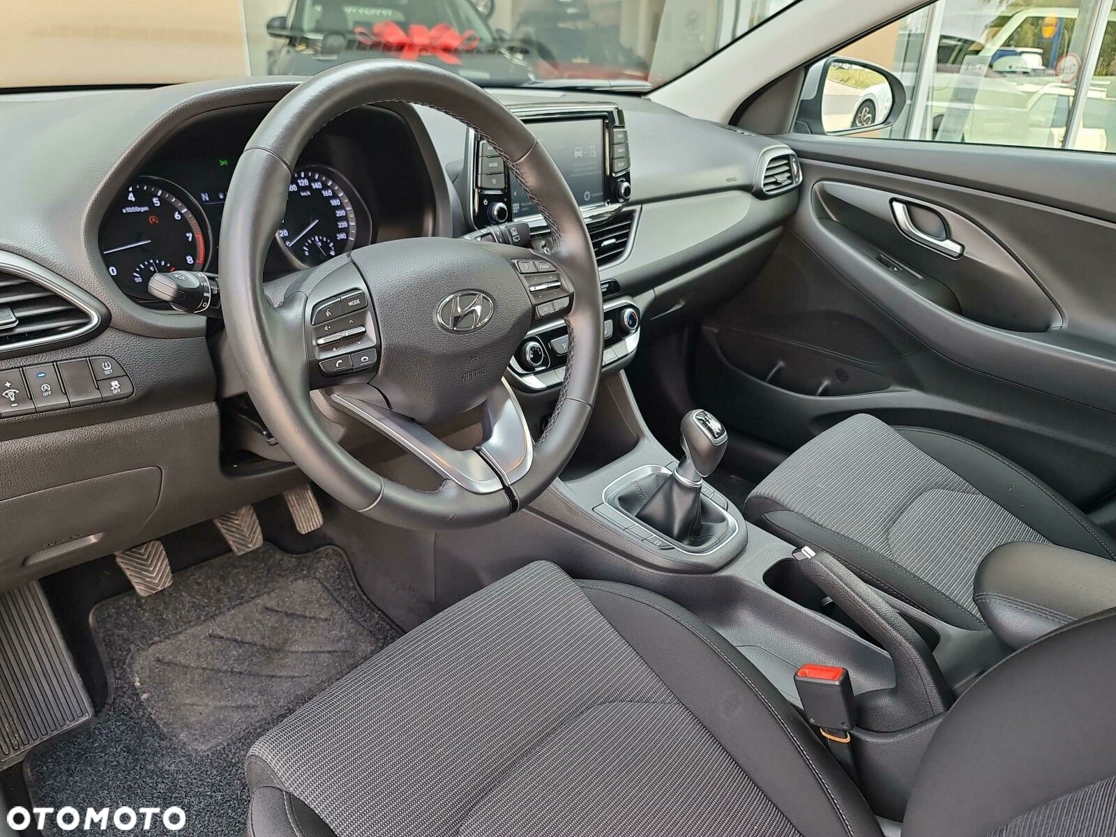 Hyundai i30 1.5 T-GDI 48V Modern - 11
