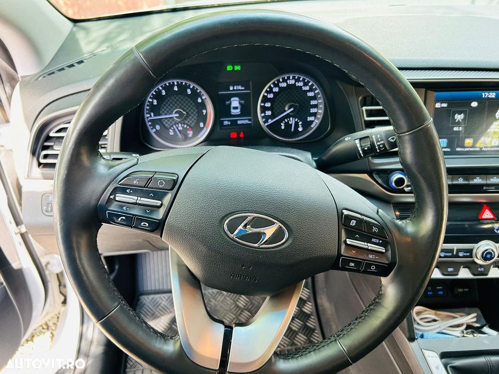 Hyundai Elantra 1.6 MPi Comfort - 4
