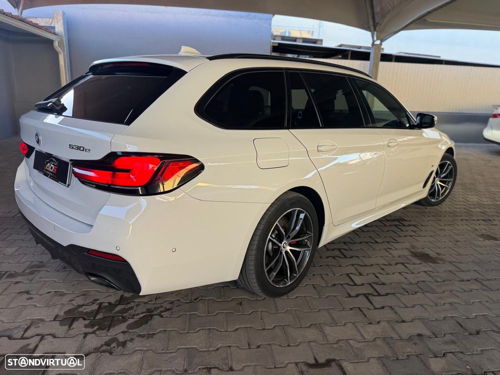 BMW 530 e Pack Desportivo M - 4