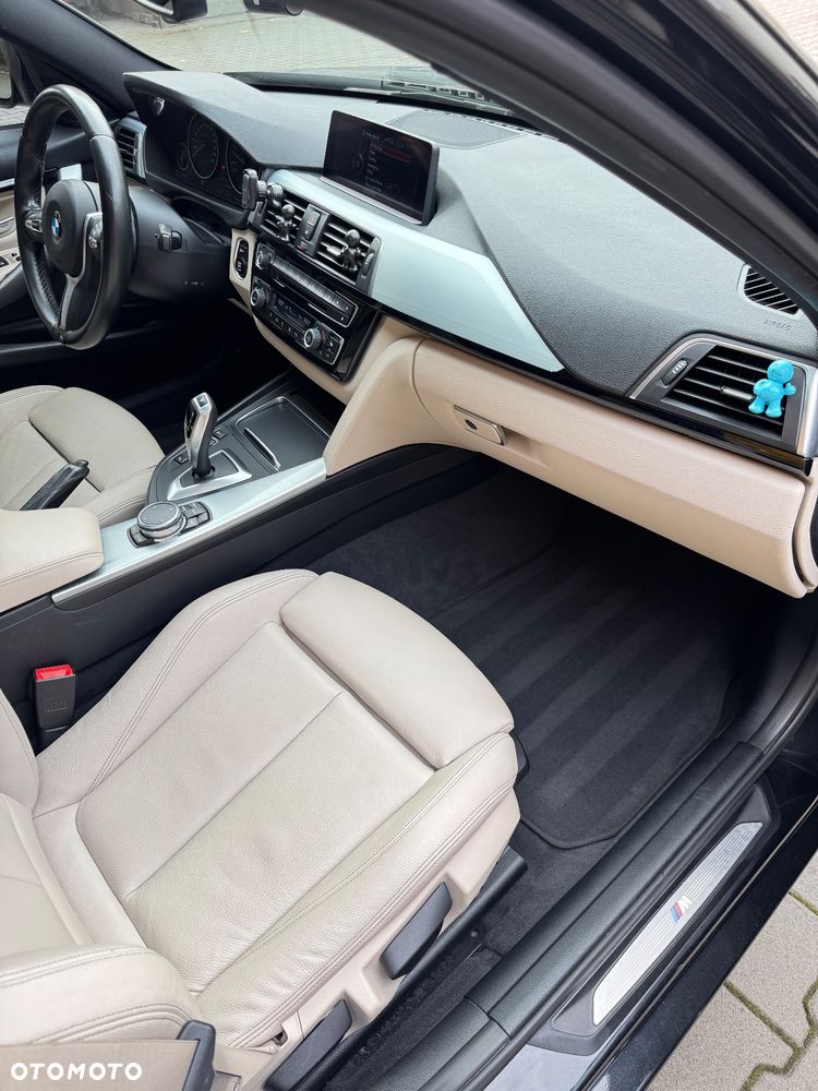 BMW Seria 3 320d xDrive M Sport Shadow - 29