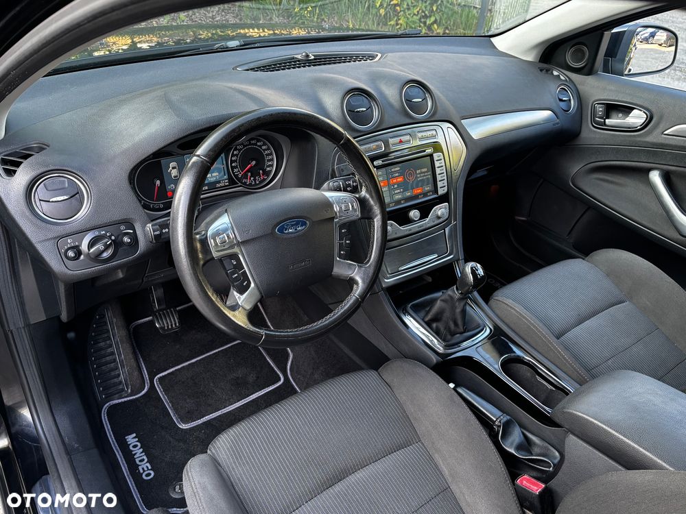 Ford Mondeo 2.0 Titanium - 19