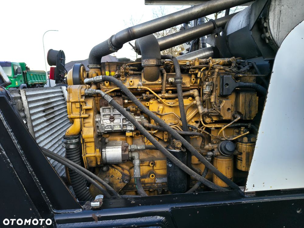 Caterpillar UNAC 300RR Mulczer kolejowy Liebherr atlas dwudrogowy zw - 23