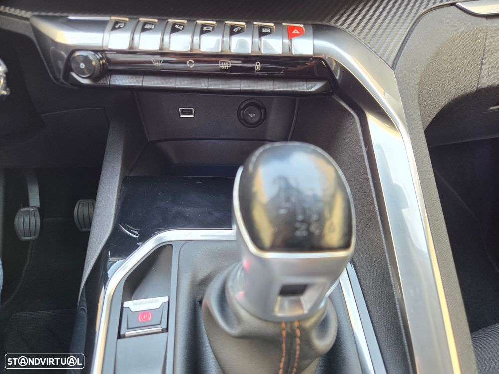 Peugeot 3008 1.6 BlueHDi Active - 29