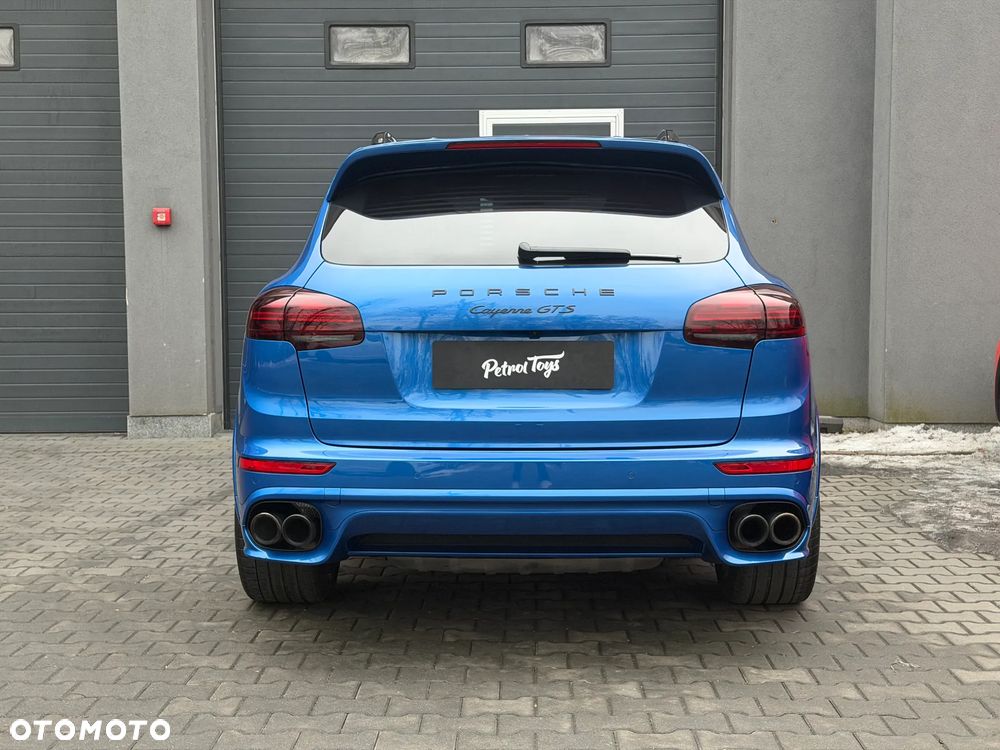 Porsche Cayenne - 6