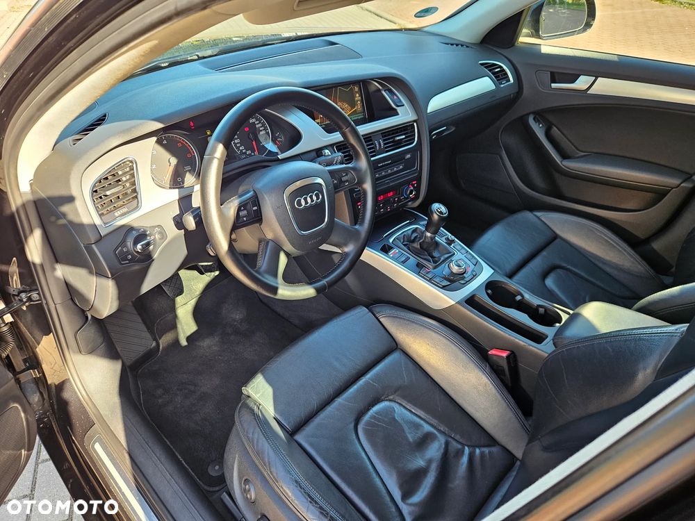 Audi A4 Avant 2.0 TDI DPF - 9