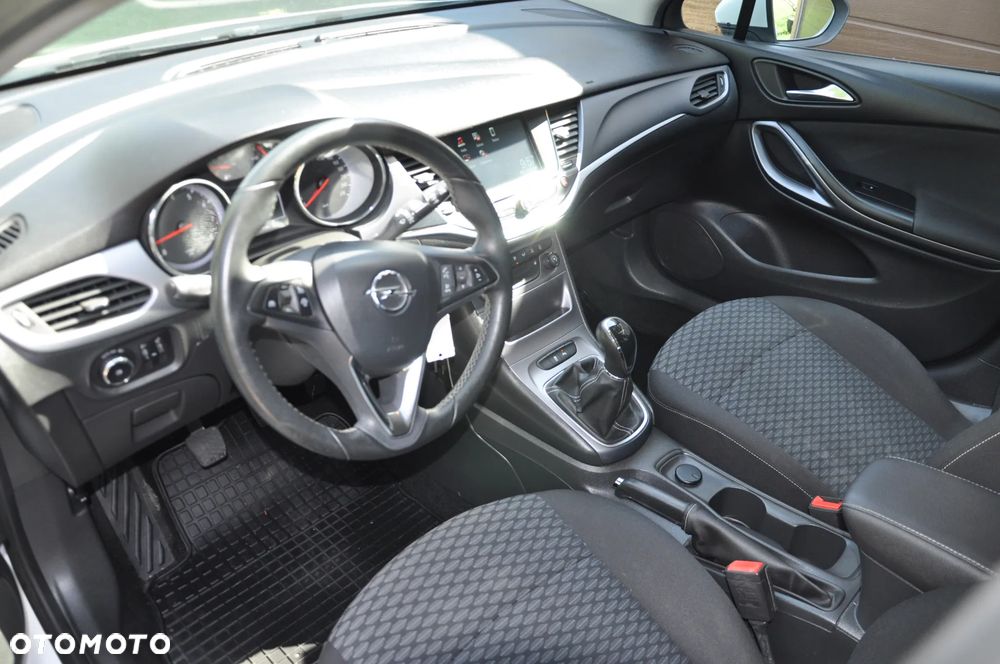 Opel Astra 1.4 Turbo Active - 11