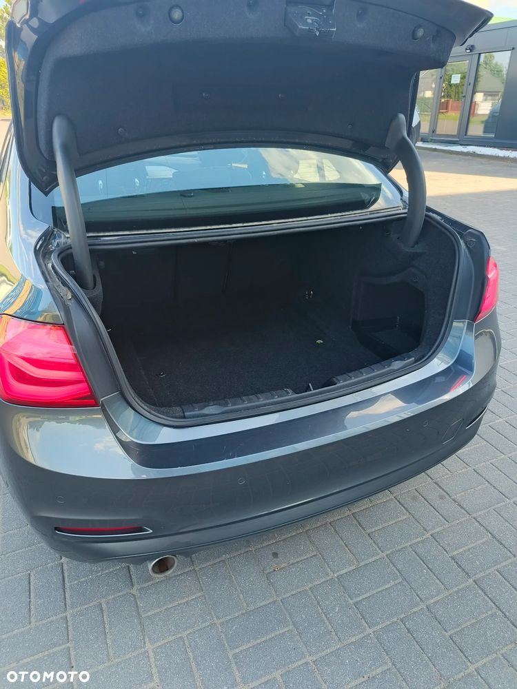 BMW Seria 3 318d - 7
