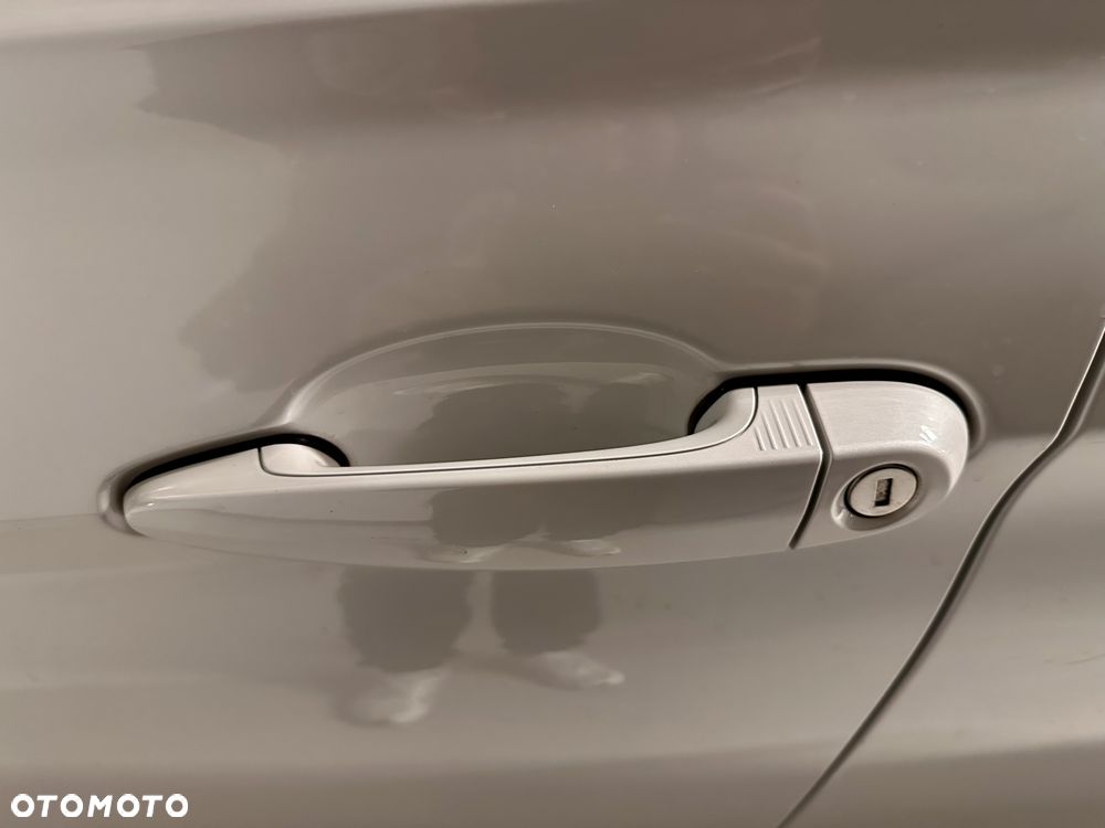 BMW Seria 3 - 16