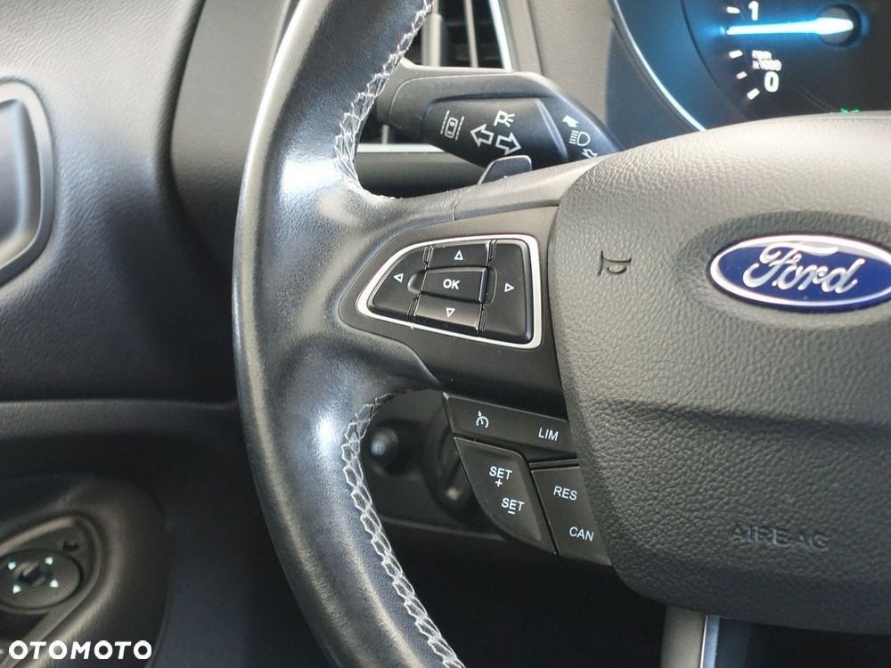 Ford Kuga 2.0 TDCi AWD ST-Line - 24