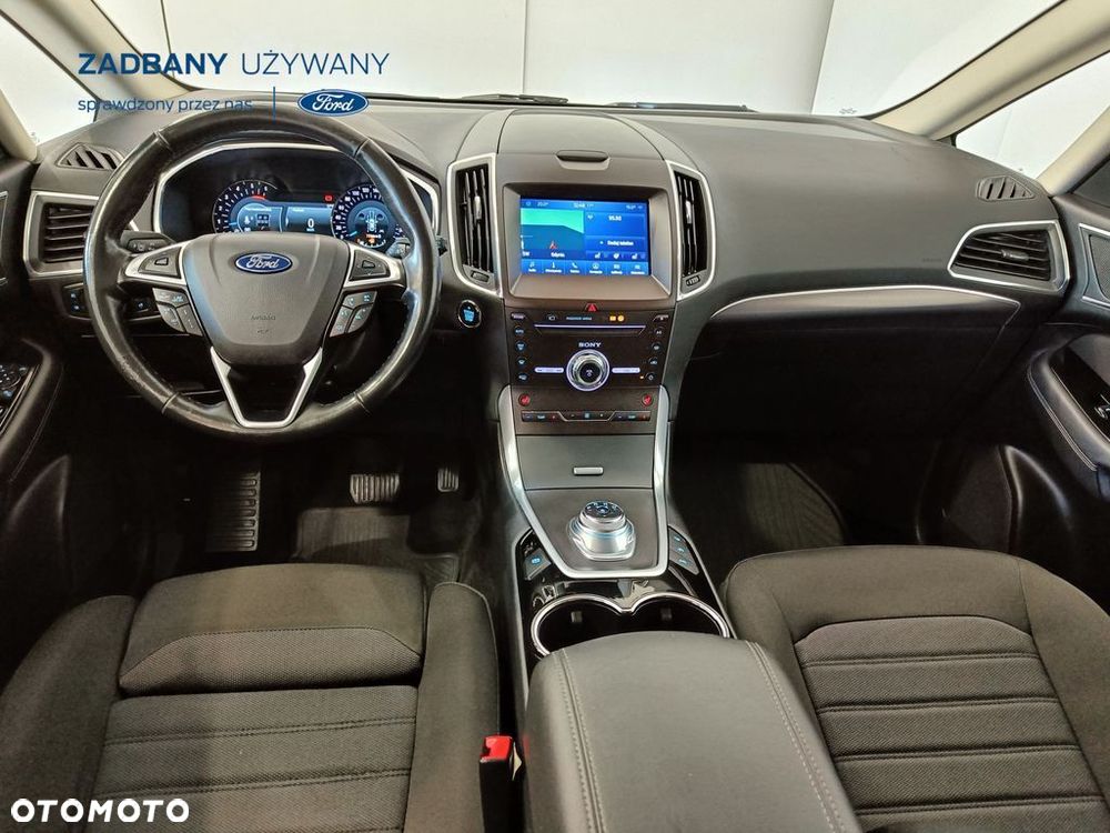Ford S-Max - 11