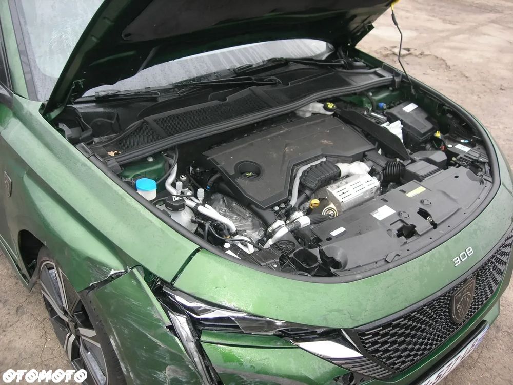 Peugeot 308 1.2 mHEV GT Exclusive S&S e-DCS6 - 10