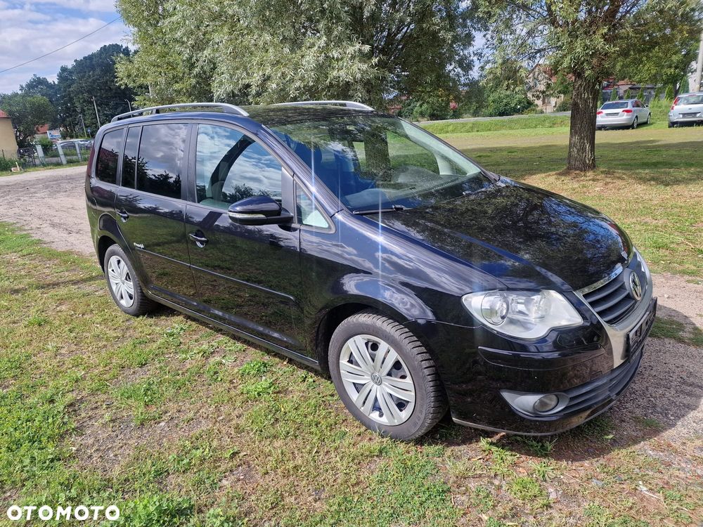 Volkswagen Touran - 9