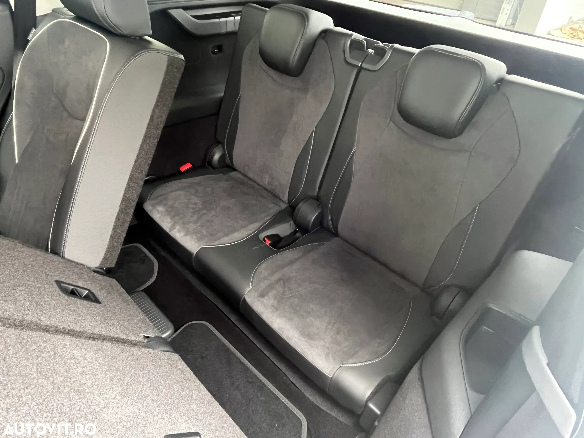 Volkswagen Tayron 2.0 TDI 4Motion DSG Elegance - 14