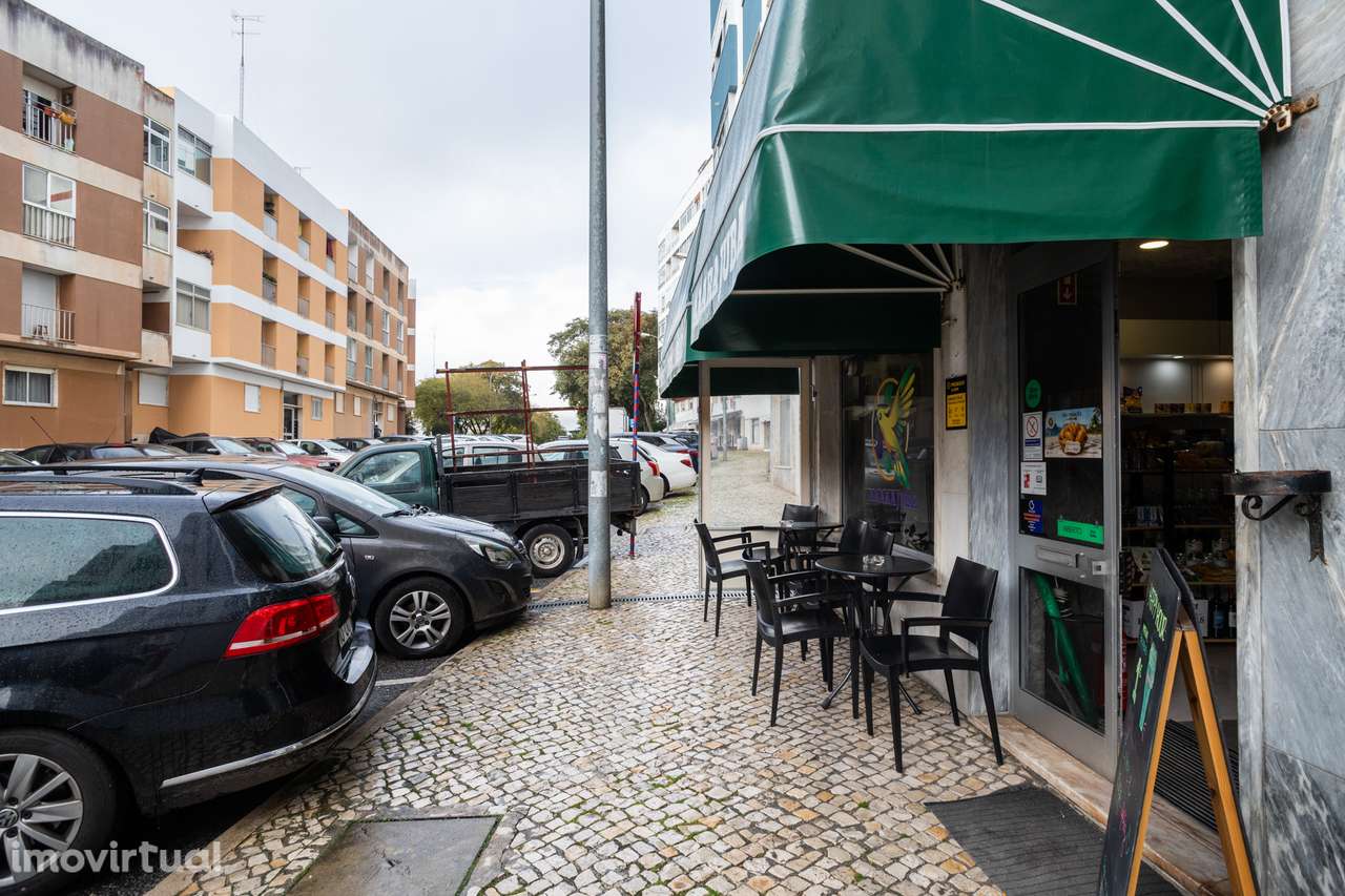 Paço de Arcos, Oeiras - Invista num Espaço Comercial /Café com Esplana - Grande imagem: 4/21