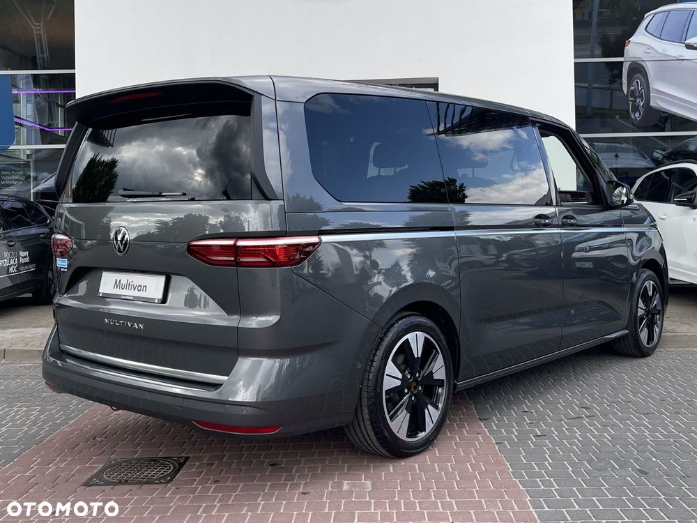 Volkswagen Multivan - 5