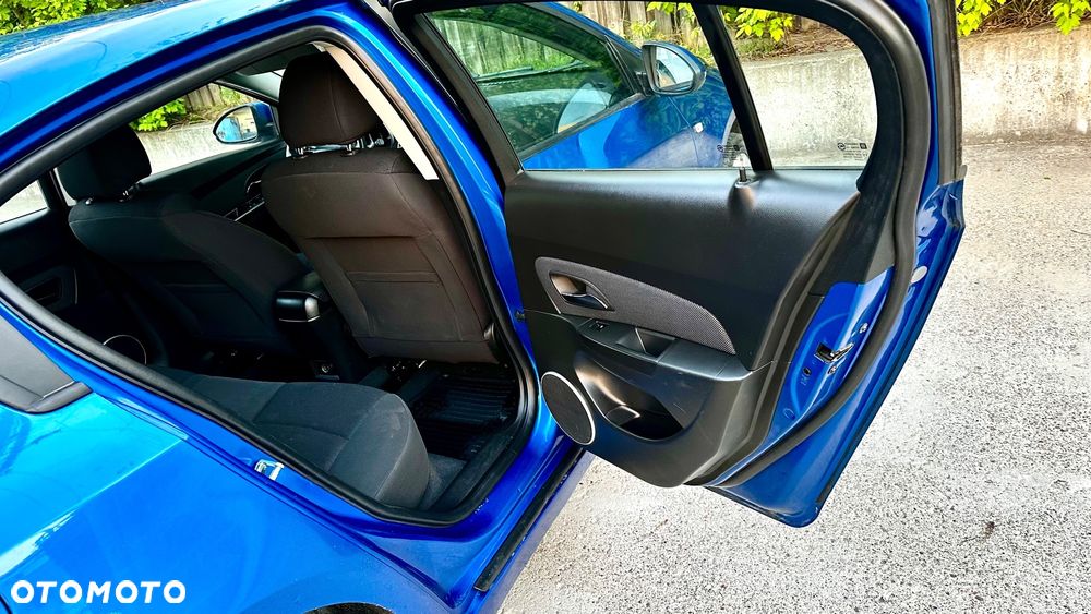 Chevrolet Cruze 1.6 LT - 15