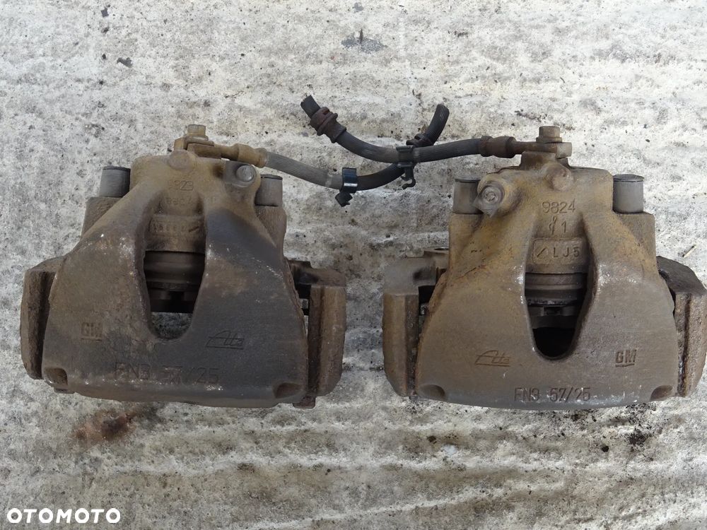 OPEL ZAFIRA B ASTRA H ZACISK PRAWY LEWY PRZÓD JARZMO ZACISKI PRZEDNIE 57/25 280mm - 2