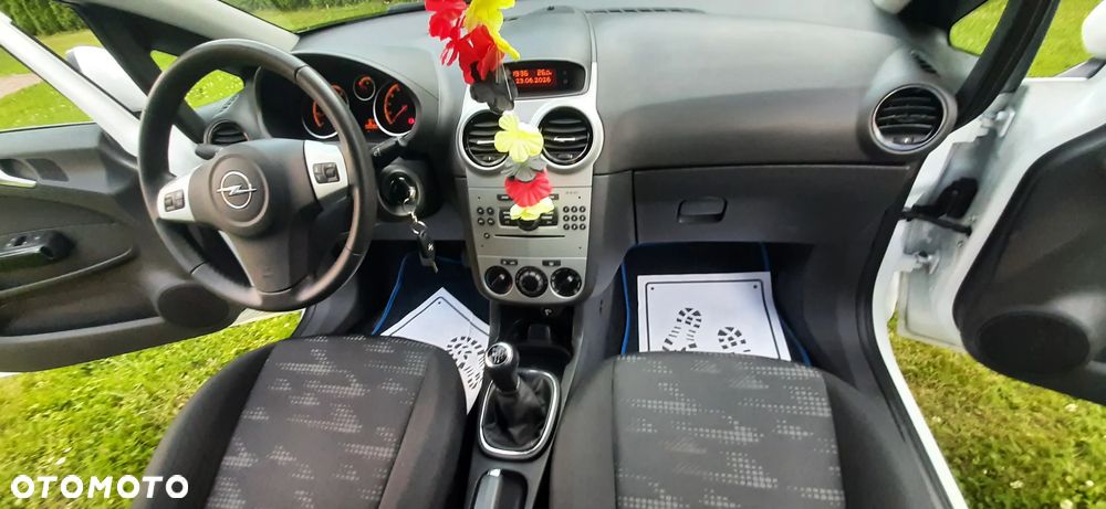 Opel Corsa - 30