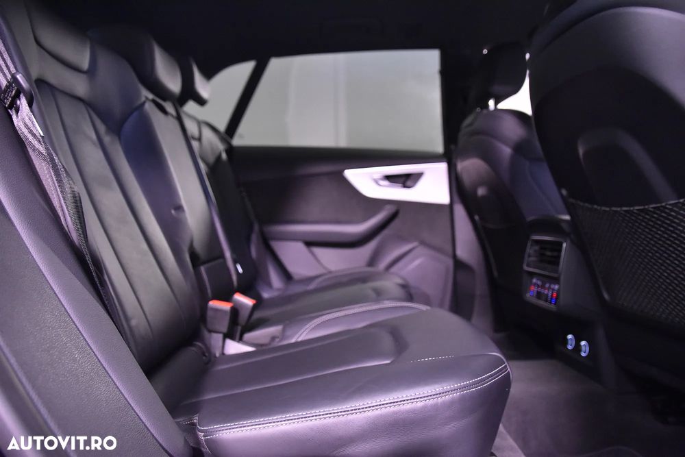 Audi Q8 SUV TFSI quattro 250 kW tiptronic S line business - 12