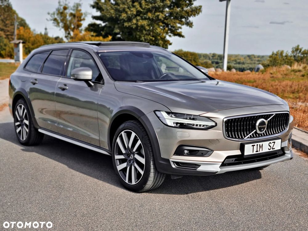 Volvo V90 Cross Country B5 D AWD Ultimate - 6