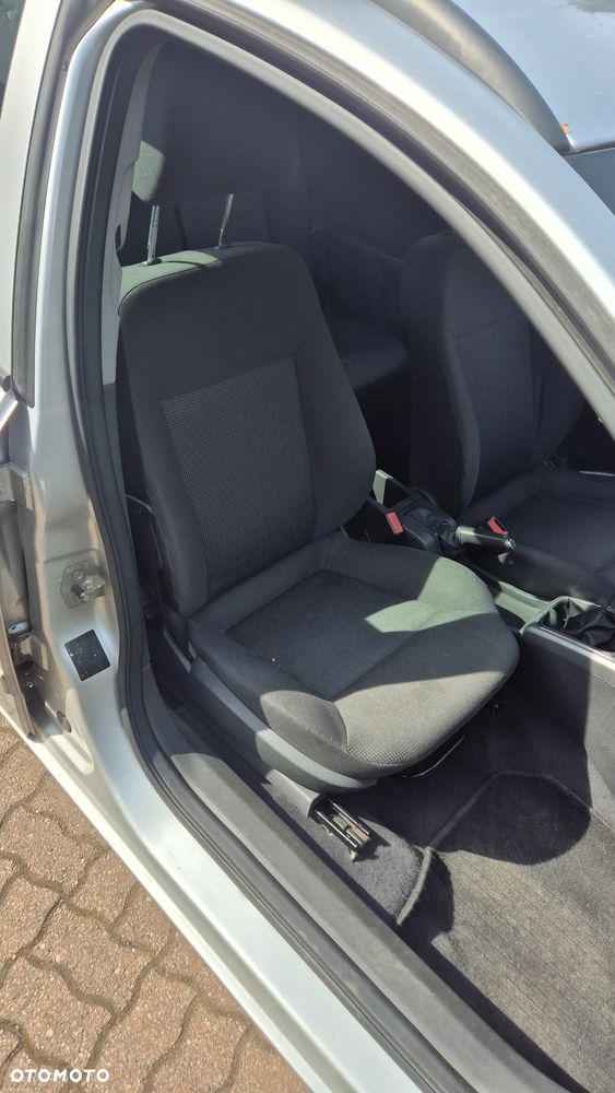 Opel Astra 1.9 CDTI DPF Edition - 5