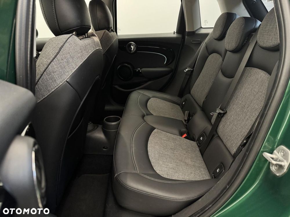 MINI Cooper Classic Trim - 17