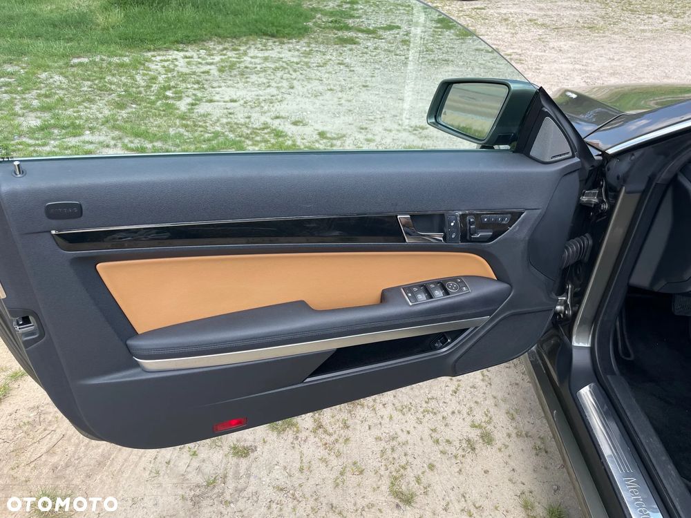 Mercedes-Benz Klasa E 350 BlueEFFICIENCY 7G-TRONIC Elegance - 17