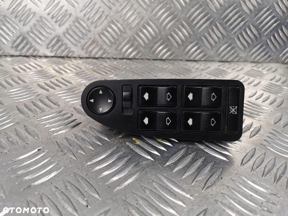 Przełącznik Szyb Lusterek Bmw E39 6904306 Oe - 1