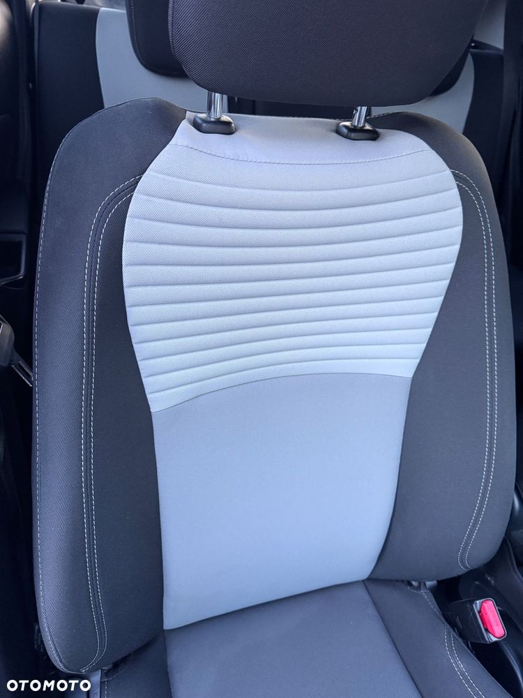 Toyota Yaris 1.5 Premium - 13