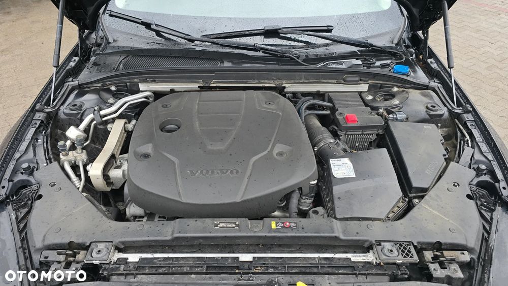 Volvo V60 D4 Momentum Pro - 14
