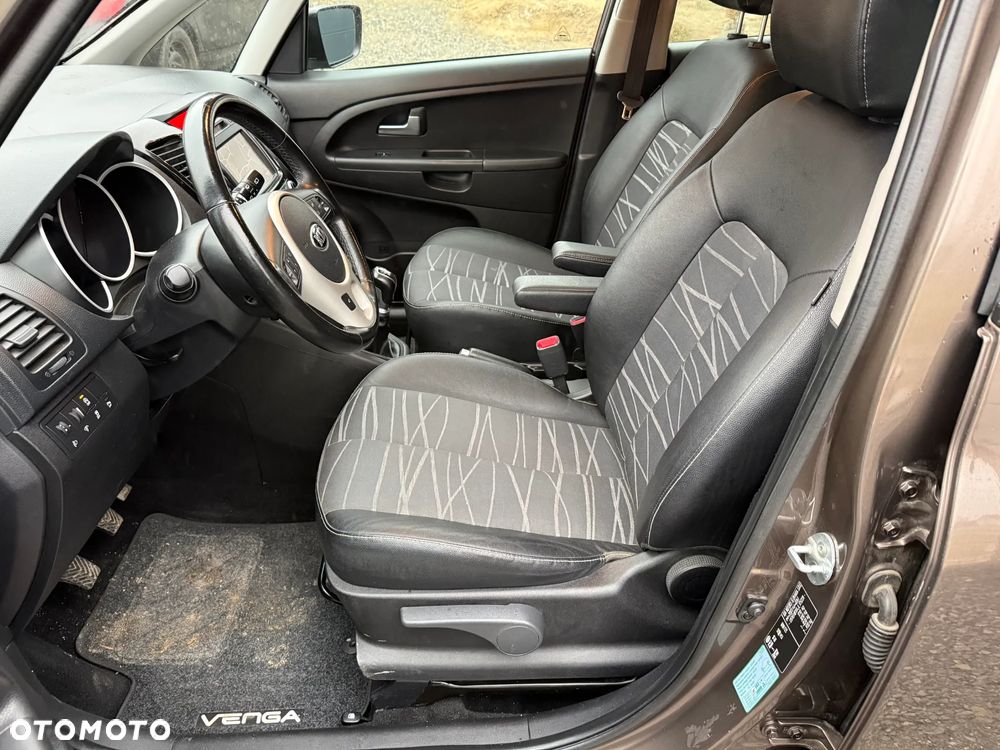 Kia Venga 1.4 CVVT Dream Team Edition - 13