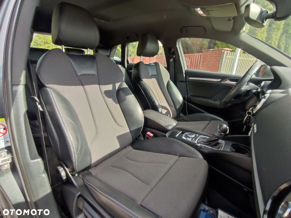 Audi A3 Sportback 2.0 TDI (clean diesel) quattro S tronic S line Sportpaket - 26